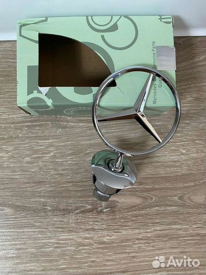 Значок на Мерседес