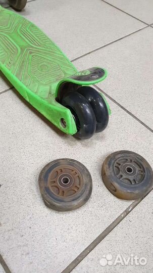 Колесо заднее светящееся для самоката scooter