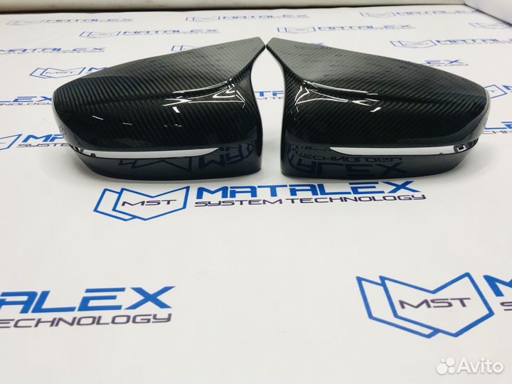 Накладки зеркал BMW F90 сухой карбон