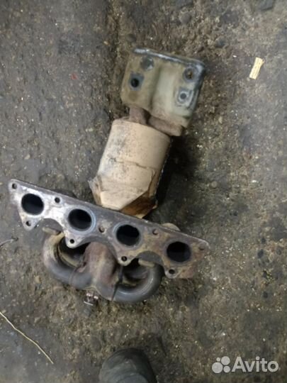 Kia cerato 1 коллектор выпускной