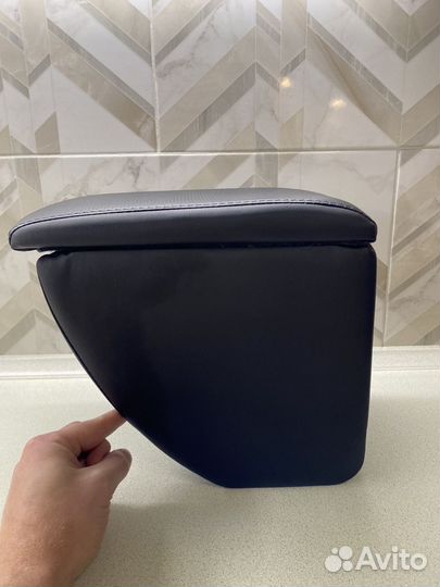 Подлокотник универсальный