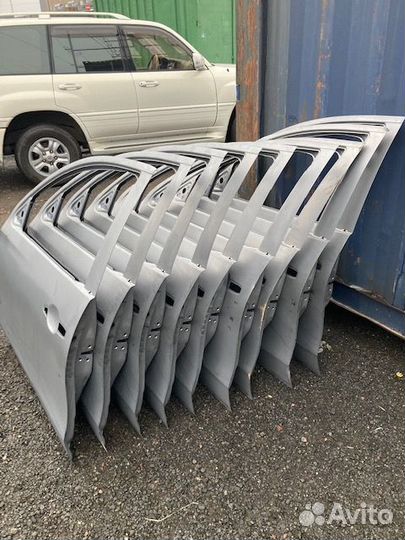 Дверь передняя левая Mitsubishi Pajero Sport 3