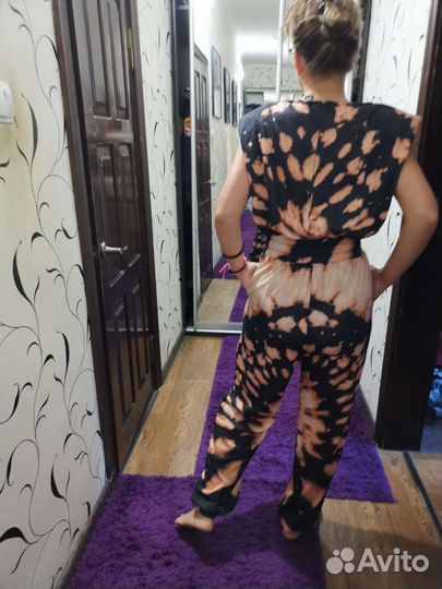 Комбинезон женский нарядный,плотная ткань