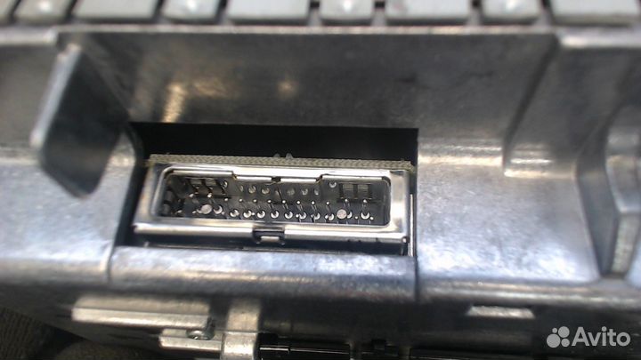 Дисплей мультимедиа Audi Q7, 2006