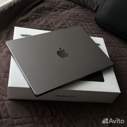 Новый MacBook Pro 14