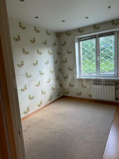 3-к. квартира, 64 м², 1/9 эт.