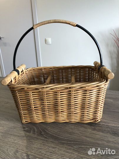 Корзина плетеная