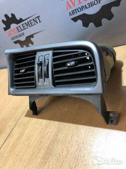 Воздуховод центральный Nissan Primera P11 рест