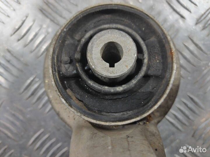 Рычаг передний правый нижний Audi Q5 8R 2012