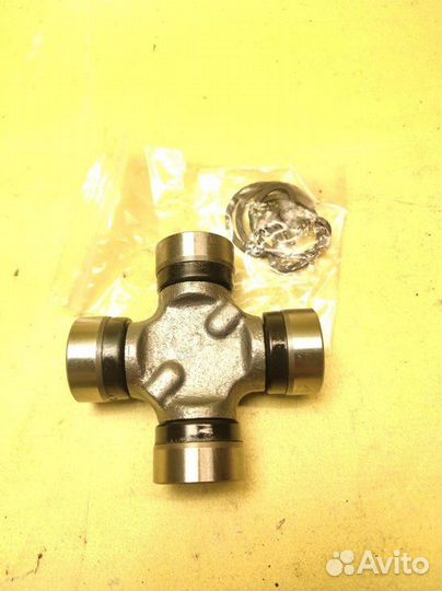 Крестовина карданного вала переднего Nissan Navara