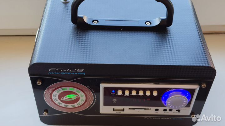 Магнитола мультимедиацентр