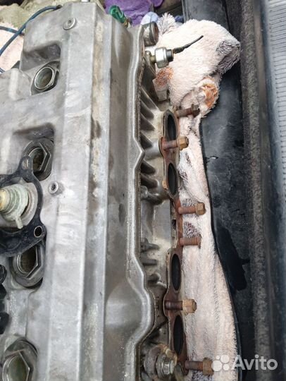 Головка цилиндров клапаны двигателей