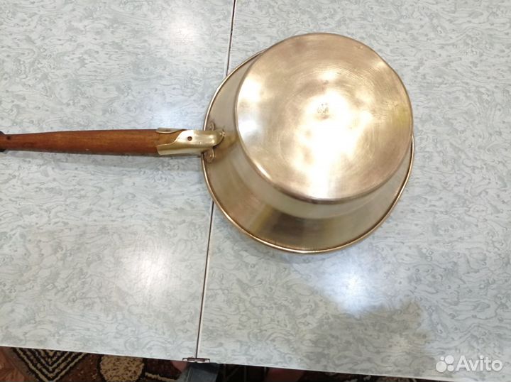 Большие латунные тазы