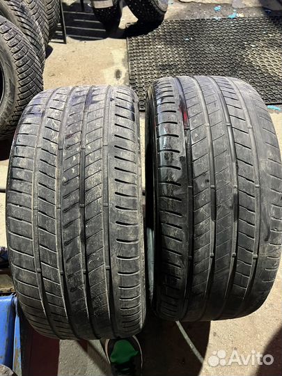 Bridgestone Alenza 001 275/40 R21 и 315/35 R21