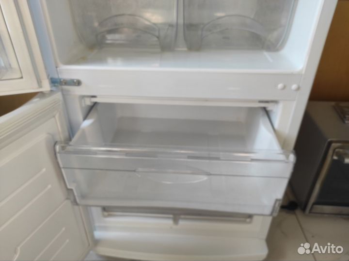 Холодильник Атлант двухкамерный б/у XM-4008-022