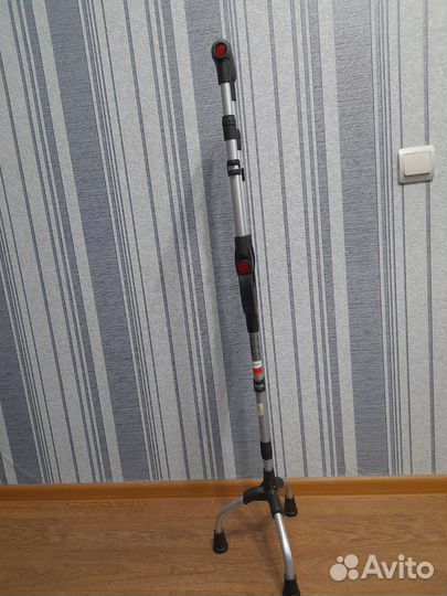 Новый подмышечный костыль