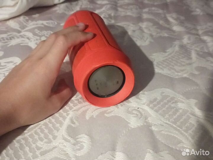 Портативная колонка jbl