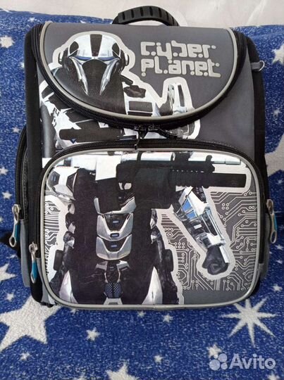 Школьный рюкзак