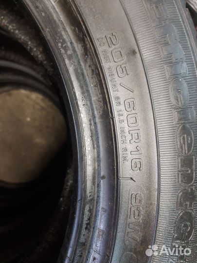 Goodyear EfficientGrip 205/60 R16