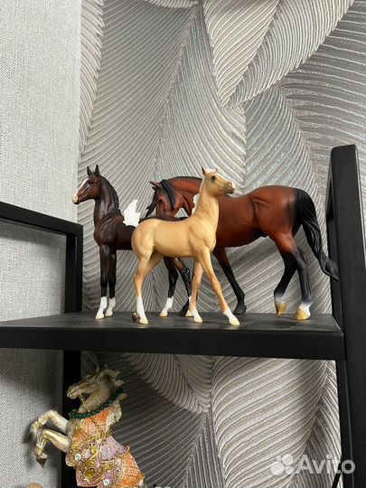 Лошади Breyer и collecta