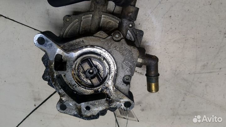 Насос вакуумный Land Rover Range Rover 4 2012, 2013