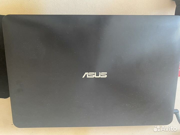 Ноутбук asus