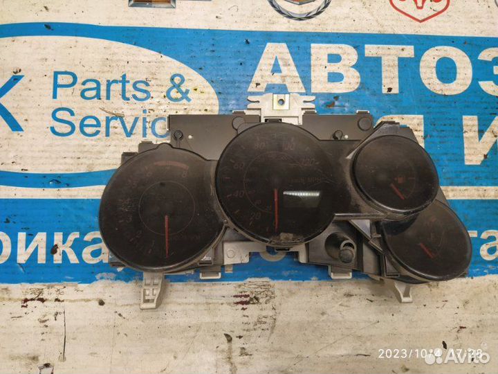 Панель приборов Pontiac Vibe 02-08