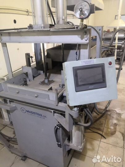 Вакуумно-формовочная линия. VFL 1100