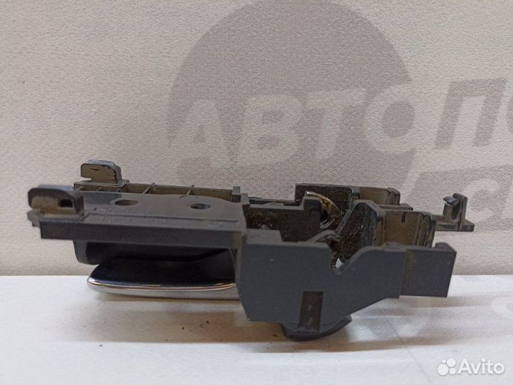 Ручка двери внутренняя задняя правая Toyota