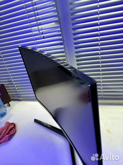 Монитор Samsung C24RG50FZI 23.5