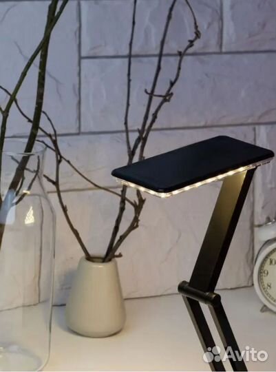 Настольный аккумуляторный светодиодный светильник