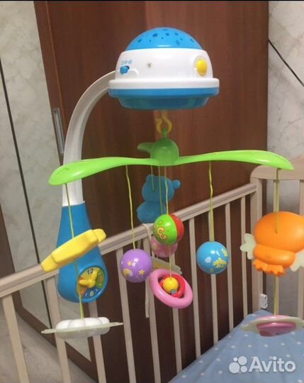 Детский мобиль в кроватку
