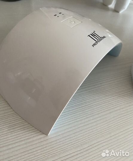 Лампа для ногтей