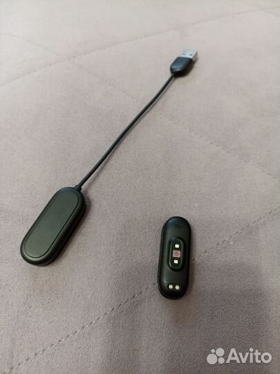 Фитнес браслет Xiaomi Mi Band 4