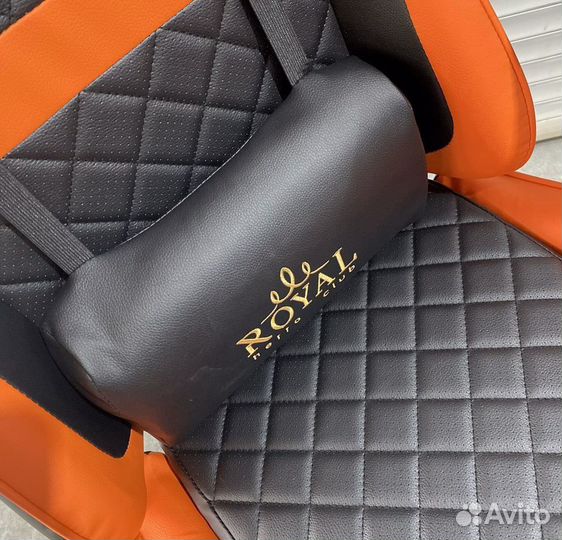 Игровое геймерское компьютерное кресло