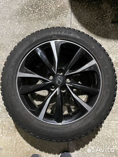 Комплект колес Lexus NX r18 с шипованной резиной