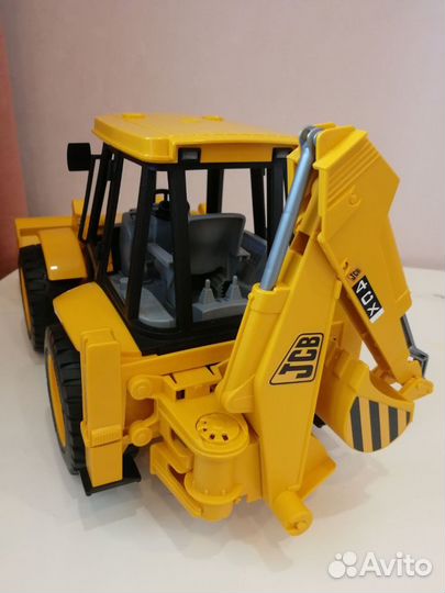 Экскаватор погрузчик jcb 4cx