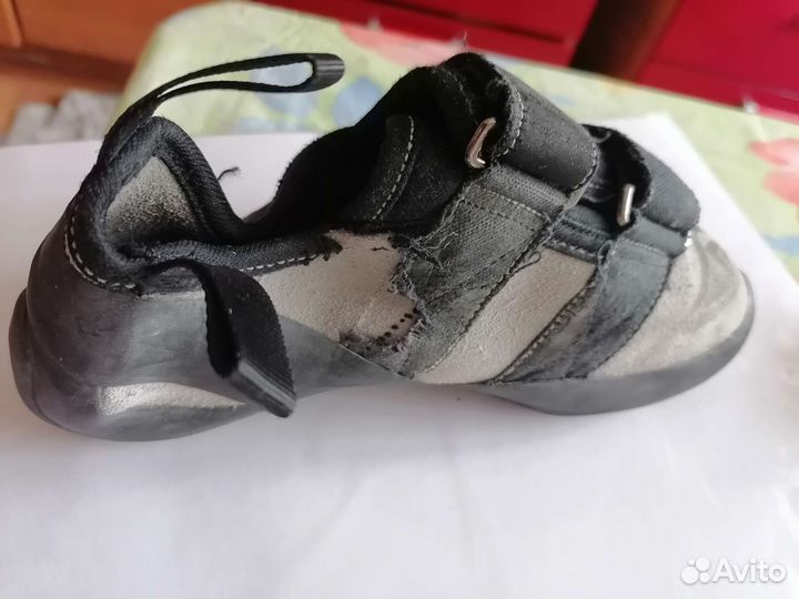 Скальные туфли Mad rock