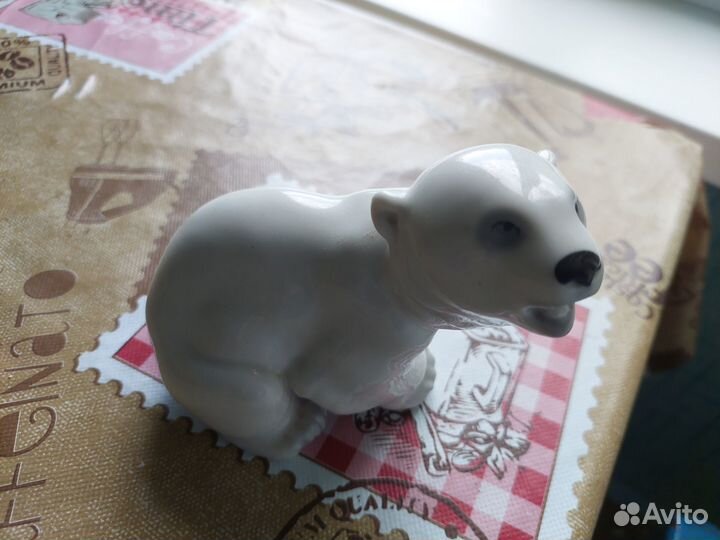 Фарфоровые статуэтки