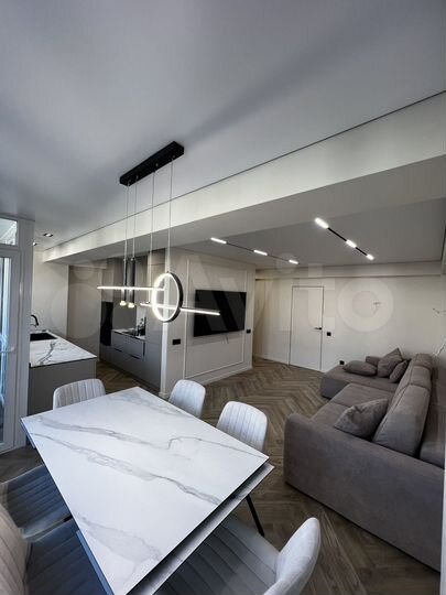 4-к. квартира, 95 м², 6/9 эт.