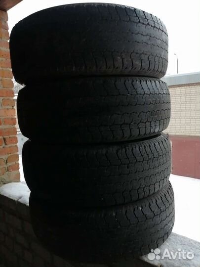 Bridgestone Dueler H/T 275/65 R17 115T