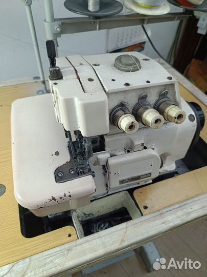 Оверлок для швейной машины