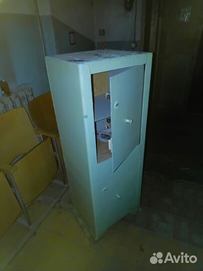 Сейф для денег и документов