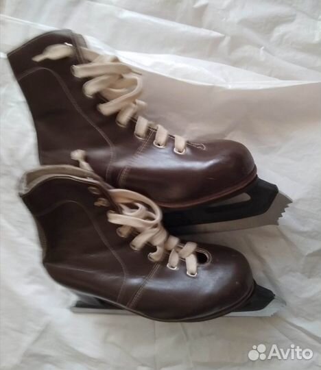 Коньки фигурные кожаные СССР