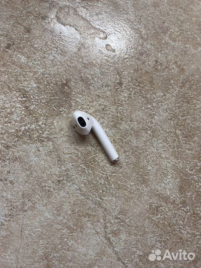 Левый airpods 1 оригинал