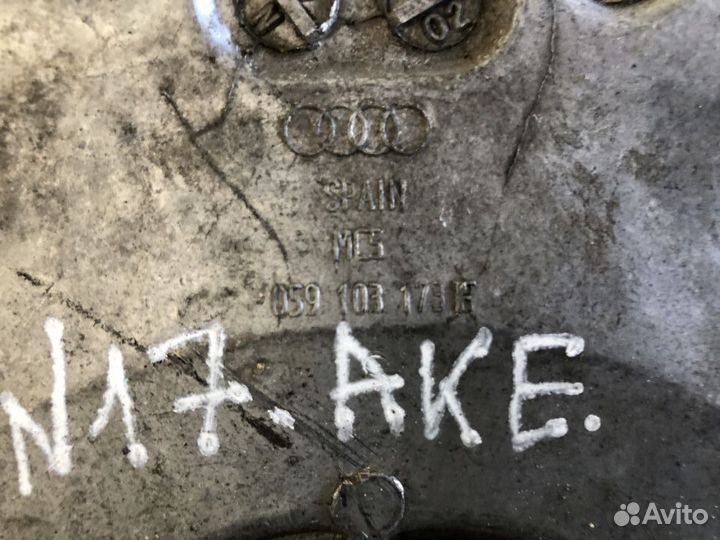 Задняя крышка коленвала Audi A6 C5 2.5 TDI