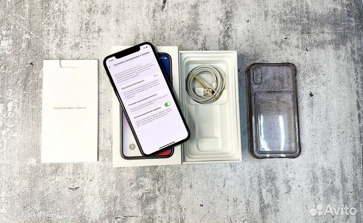 iPhone X, 64 ГБ