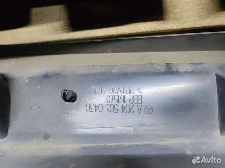 Дефлектор радиатора на Mercedes w212 w204