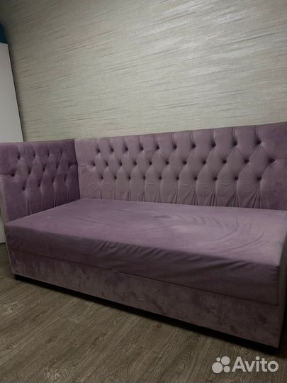 Кровать односпальная