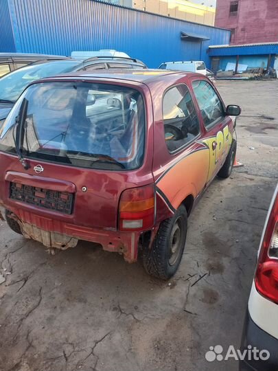 Nissan Micra 1.0 MT, 1997, битый, 20000км